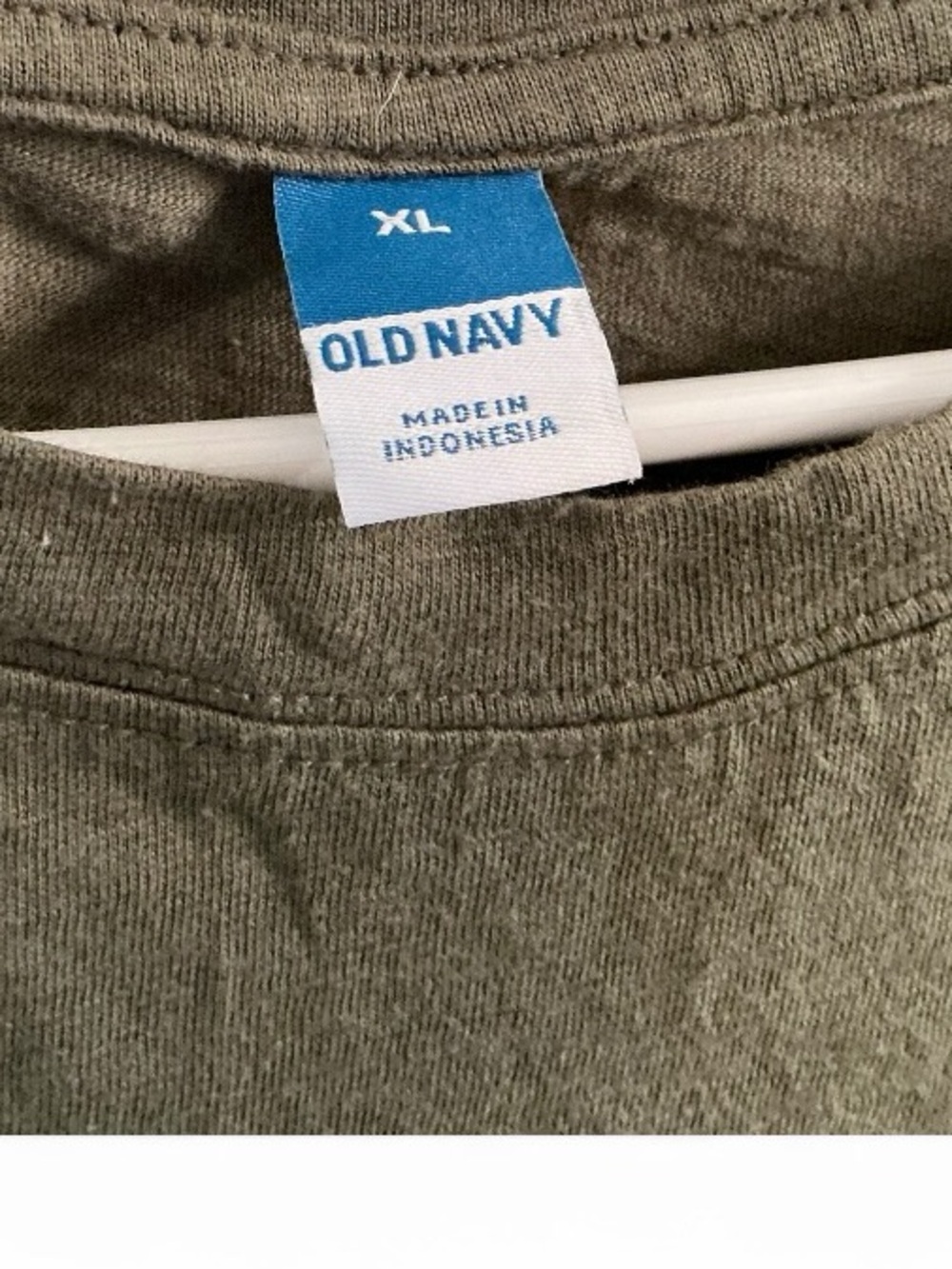 Old Navy Olive Green Casual Tee - Picture 2 of 3